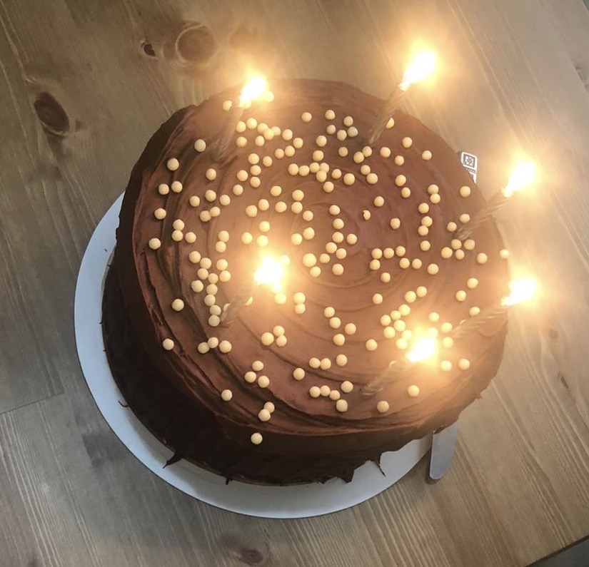 Sams Toffee Pecan Cake